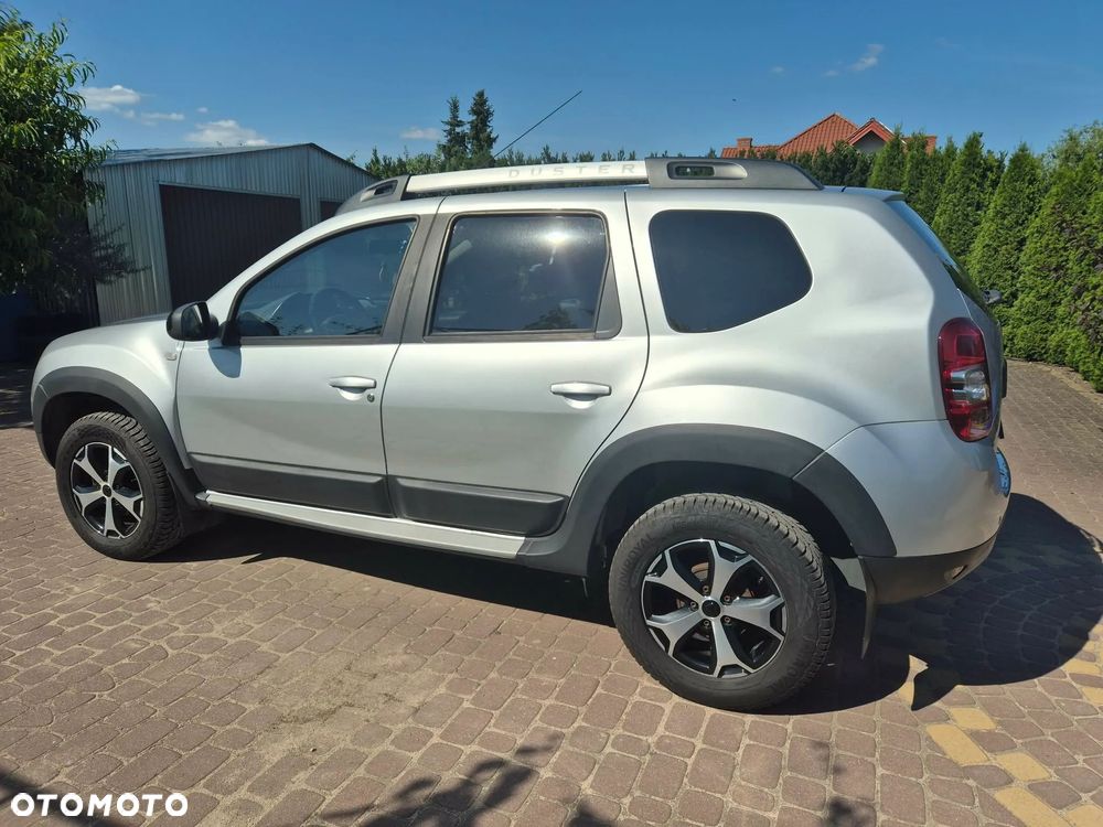 Dacia Duster 1.6 SCe Urban Explorer S&S - 3