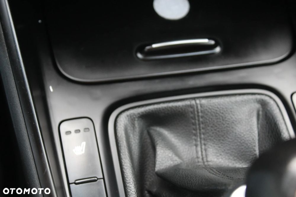 Kia Carens 1.7 CRDi Edition 7 - 29