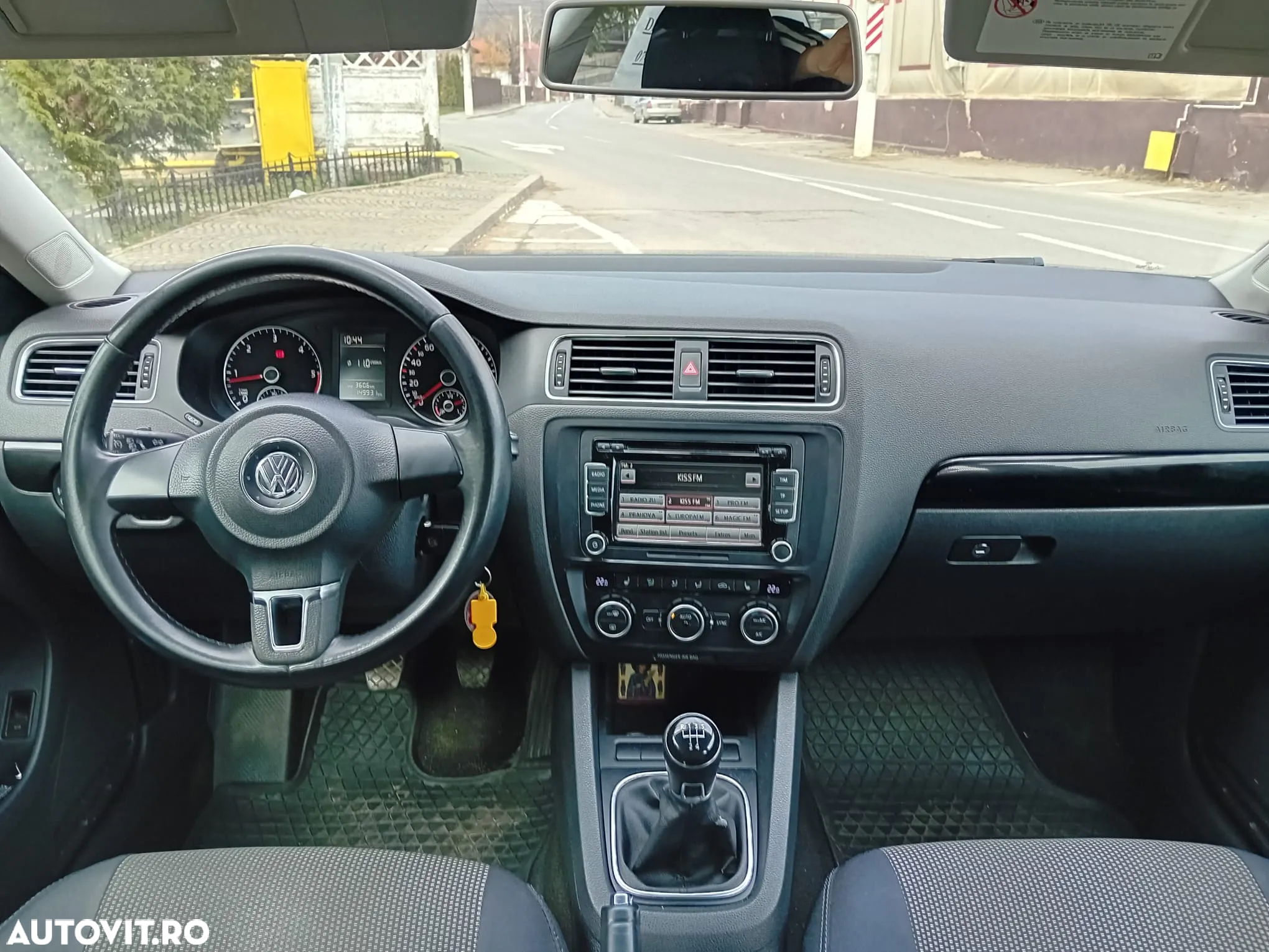 Volkswagen Jetta - 7