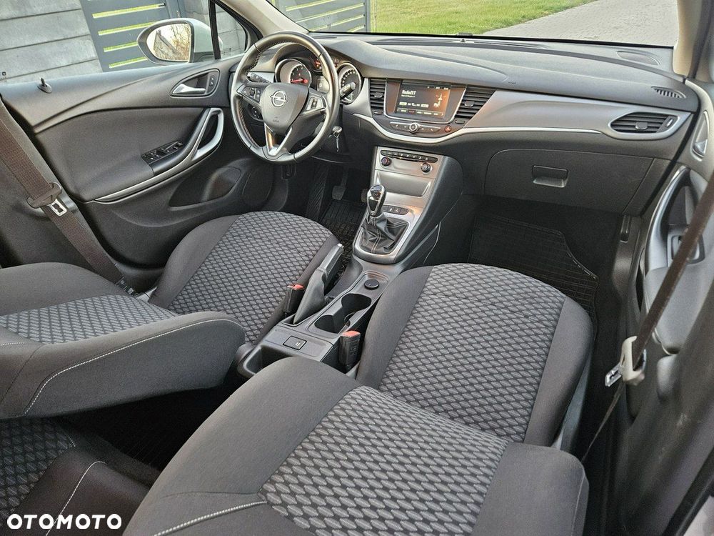 Opel Astra - 17