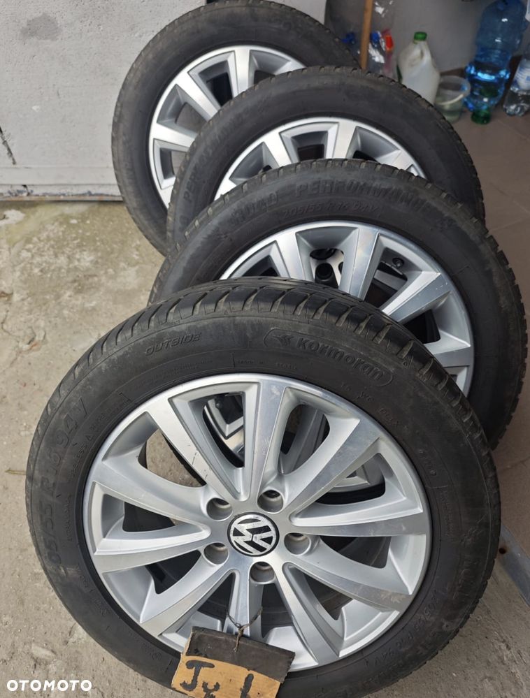 Volkswagen Touran 2.0 TDI Highline - 24