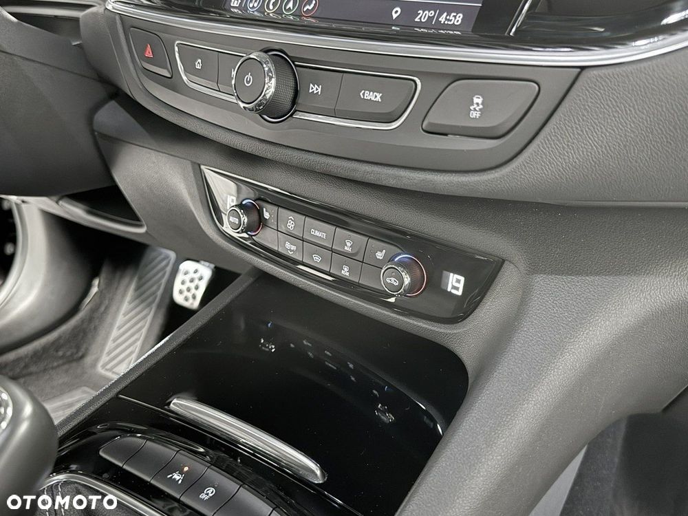 Opel Insignia - 26