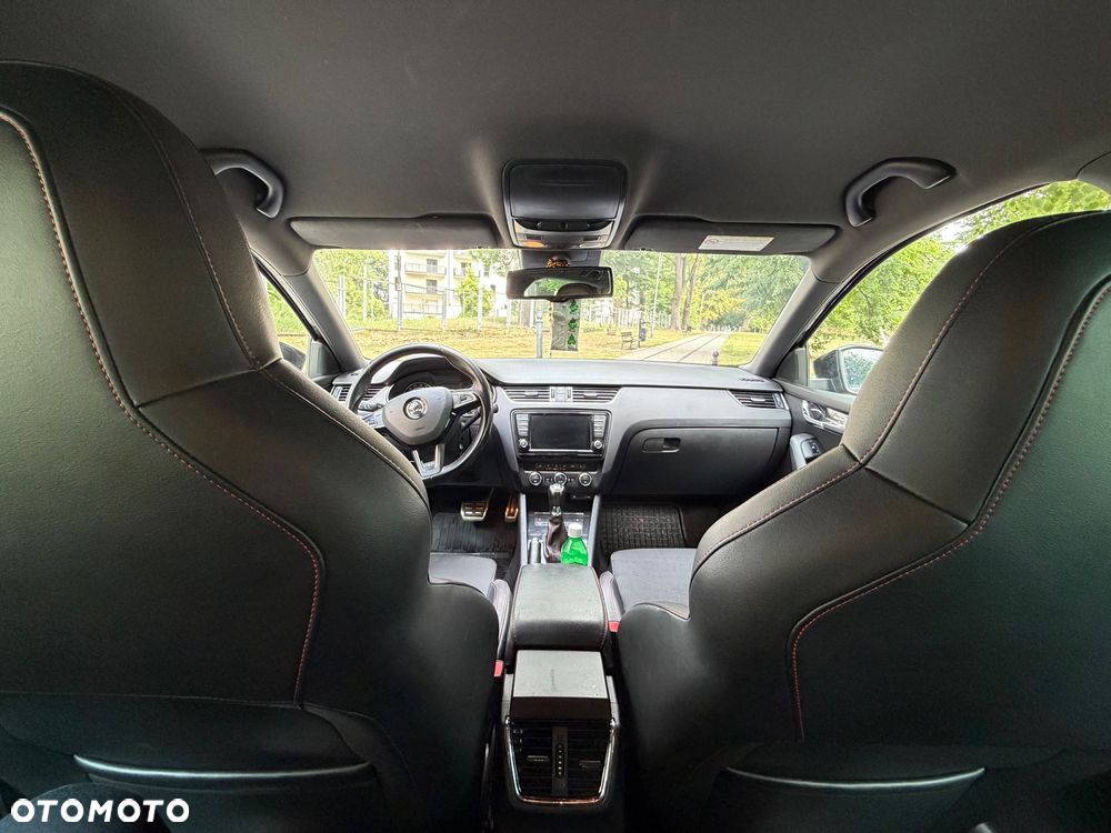 Skoda Octavia 2.0 TDI RS DSG - 24
