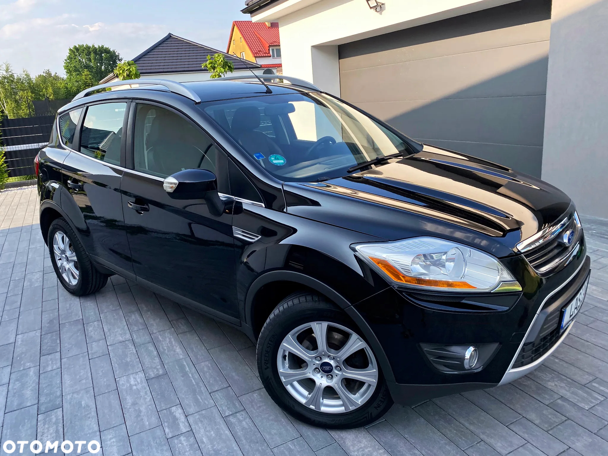 Ford Kuga 2.0 TDCi 2x4 Titanium - 11