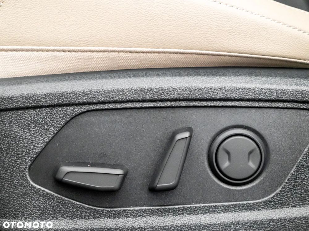 Kia Sportage 1.6 T-GDI HEV Business Line 4WD - 21