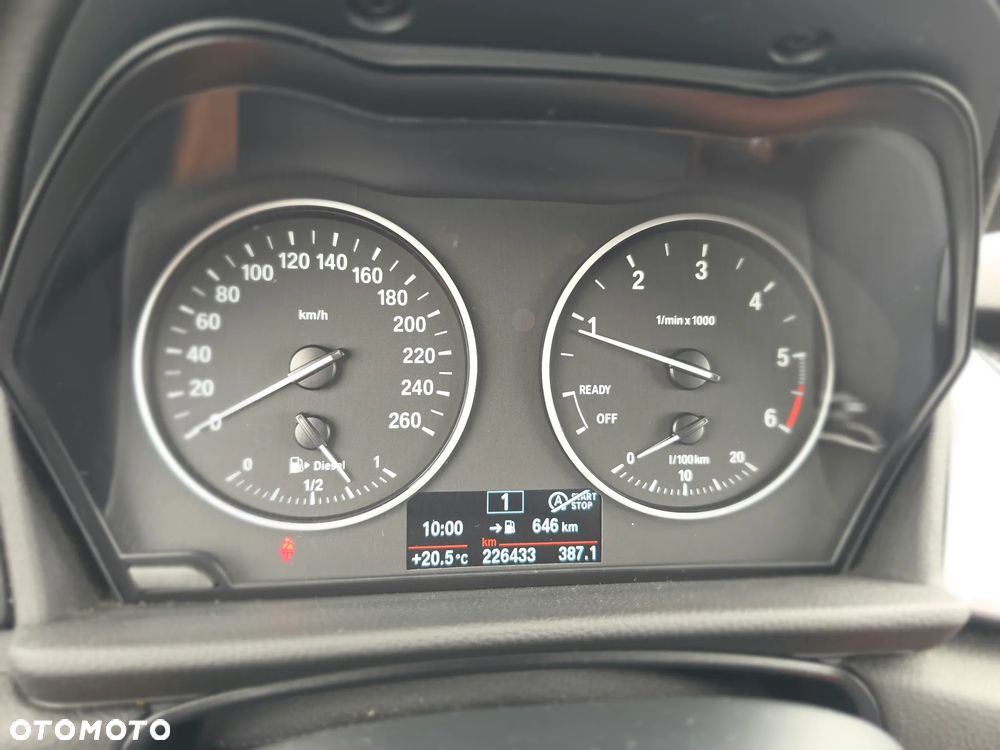 BMW Seria 2 218d Advantage - 16