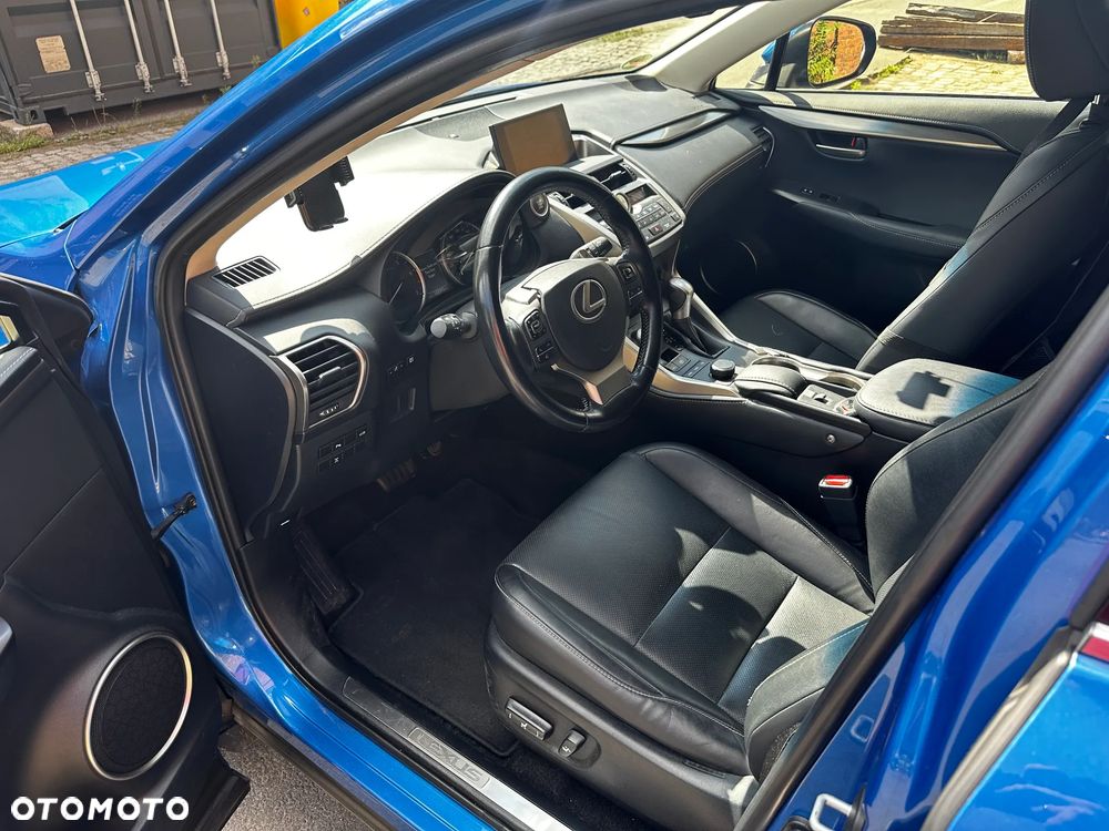 Lexus NX 200t Comfort AWD - 7