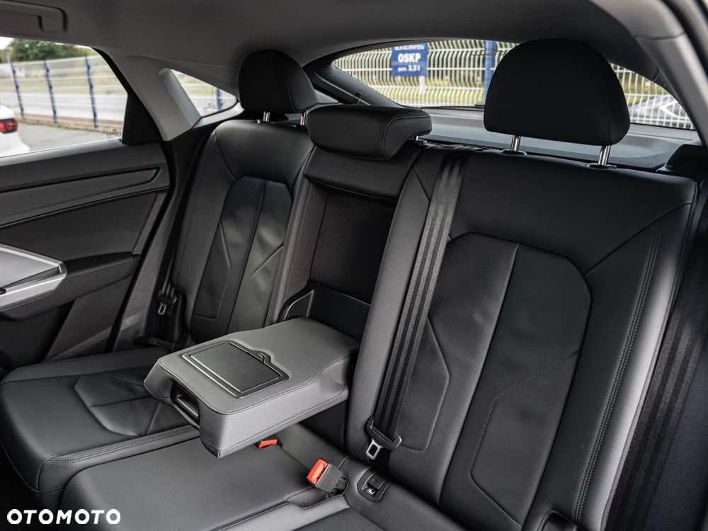 Audi Q3 Sportback 35 TDI S tronic S line - 27