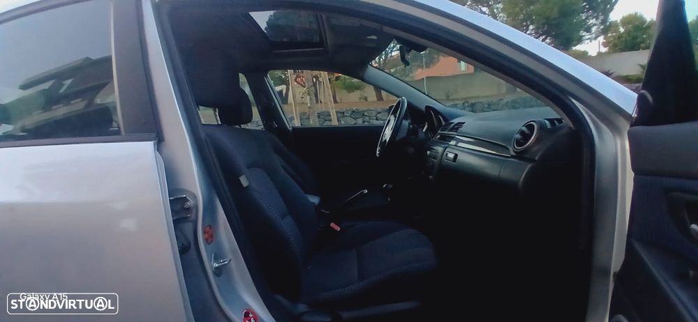 Mazda 3 Hatchback MZR 1.6 CD Sport - 7