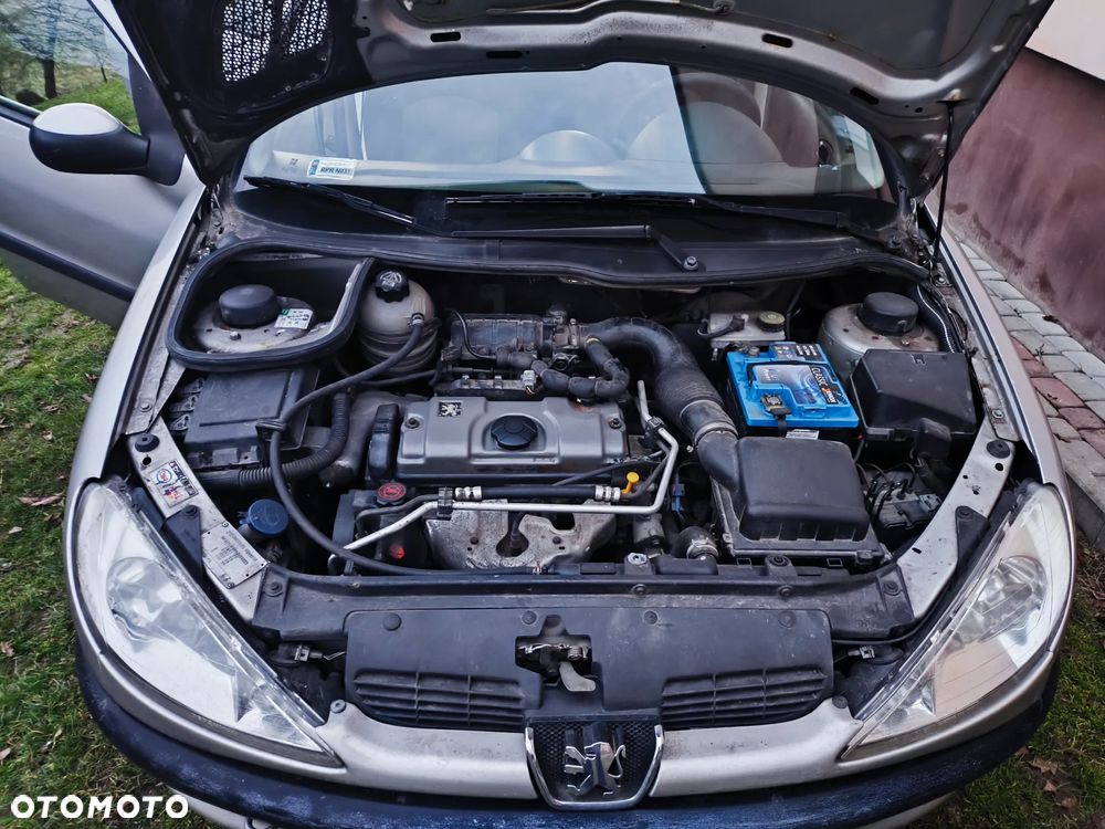 Peugeot 206 1.1 Mistral - 12