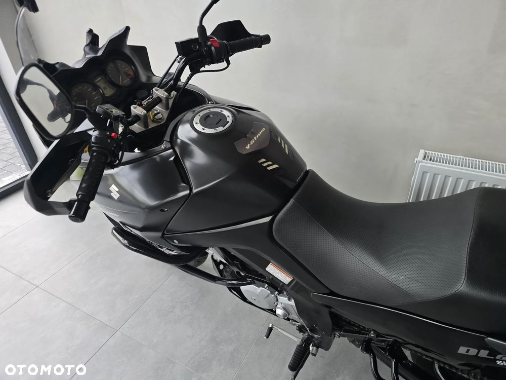 Suzuki V-STROM - 21