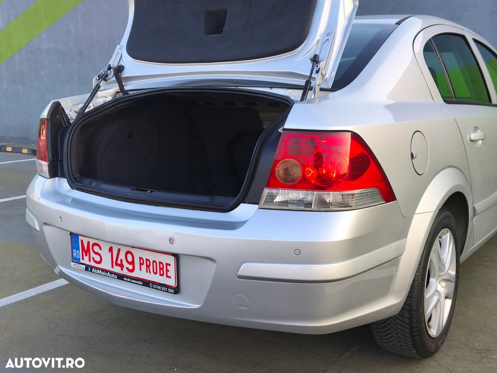 Opel Astra 1.6 Automatik Cosmo - 9