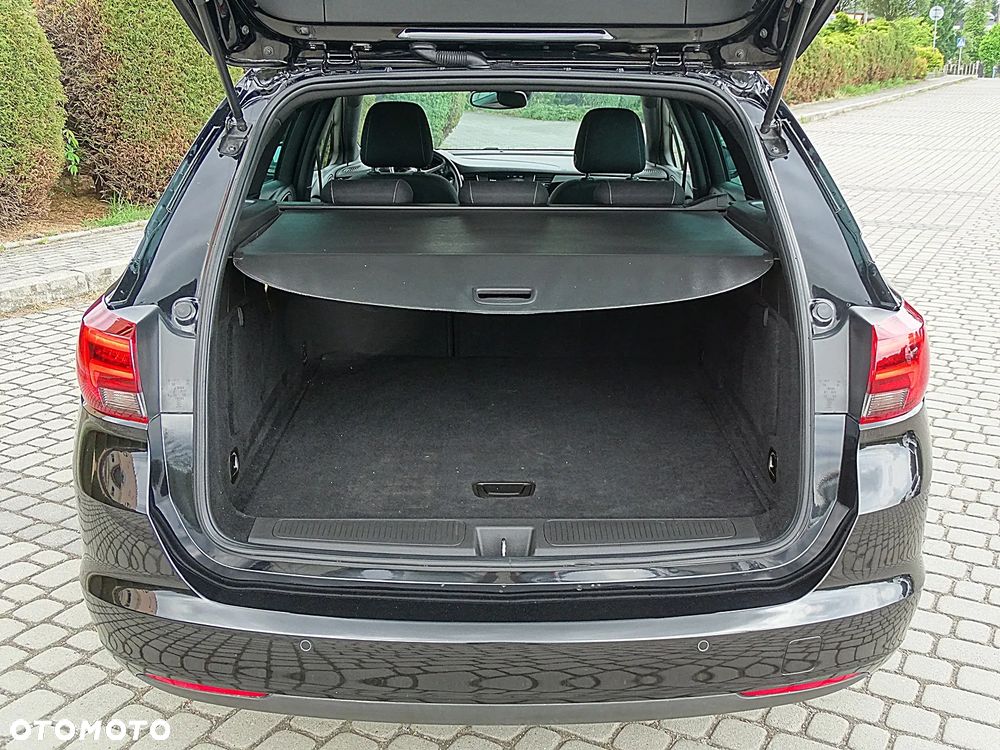 Opel Astra 1.6 CDTI Elite S&S - 23