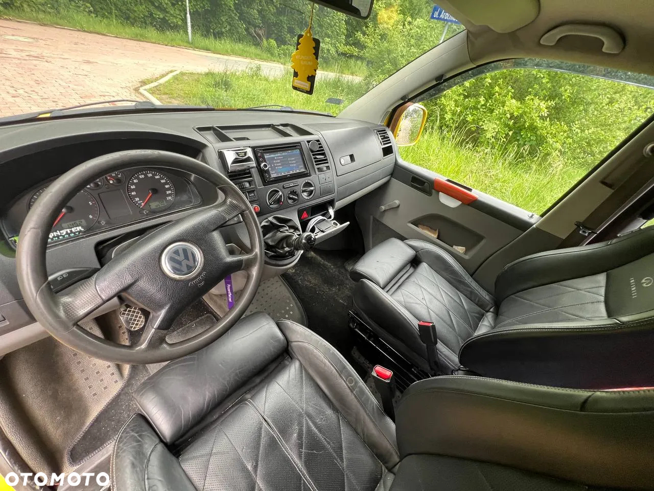 Volkswagen Transporter - 8