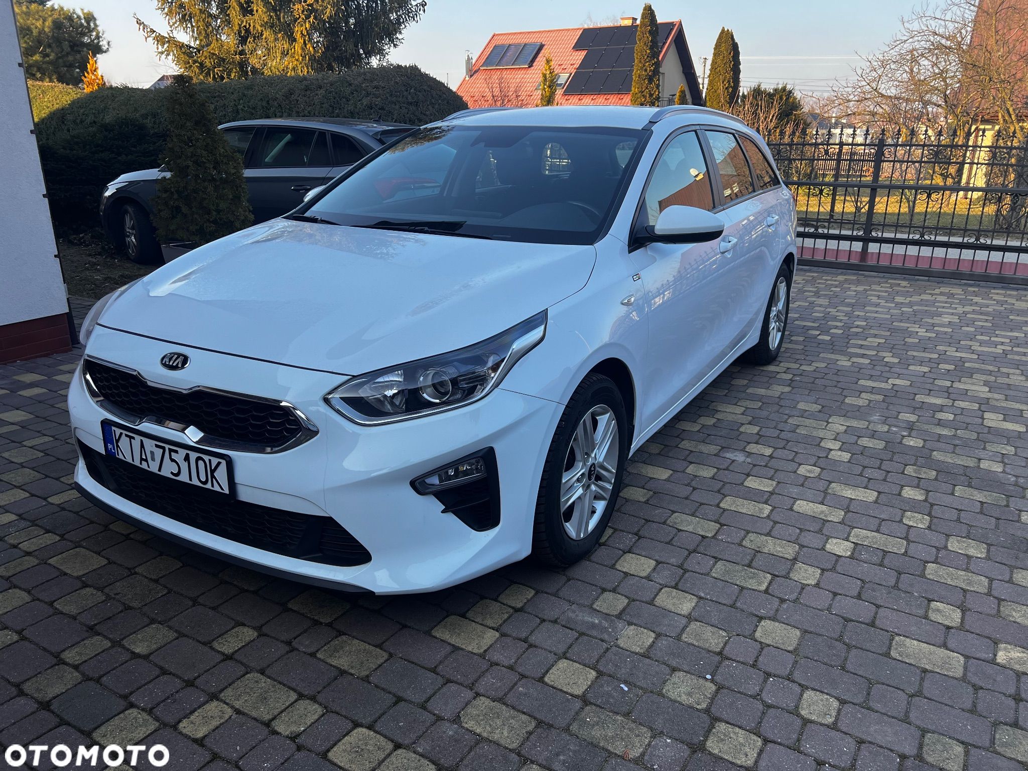 Kia Ceed 1.5 T-GDI Business Line - 1