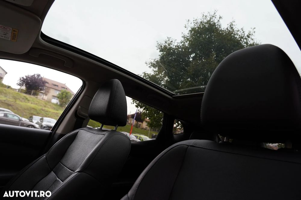 Nissan Qashqai 1.6 DCI Xtronic TEKNA+ - 14