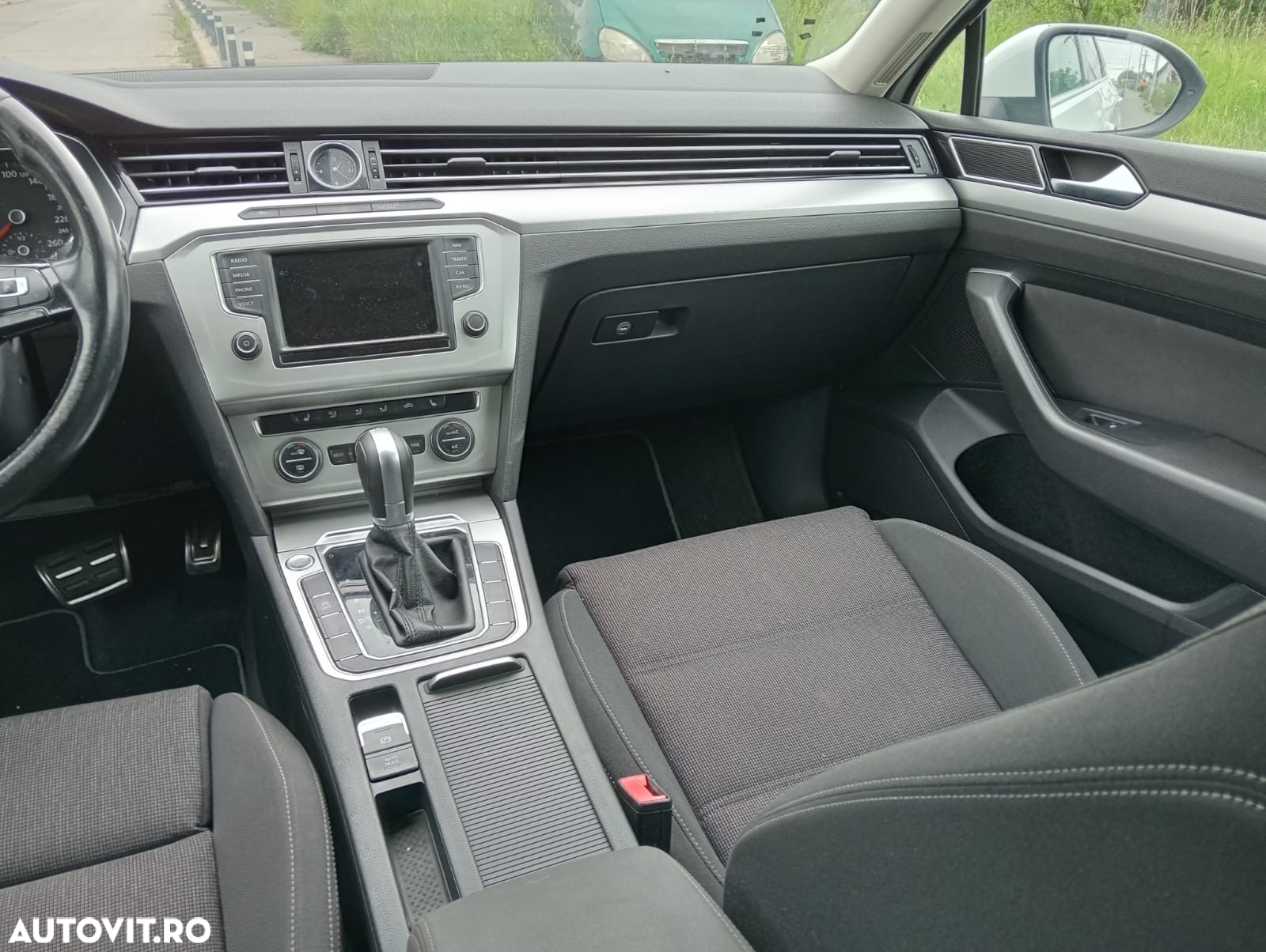 Volkswagen Passat Variant 2.0 TDI DSG (BlueMotion Technology) Comfortline - 6