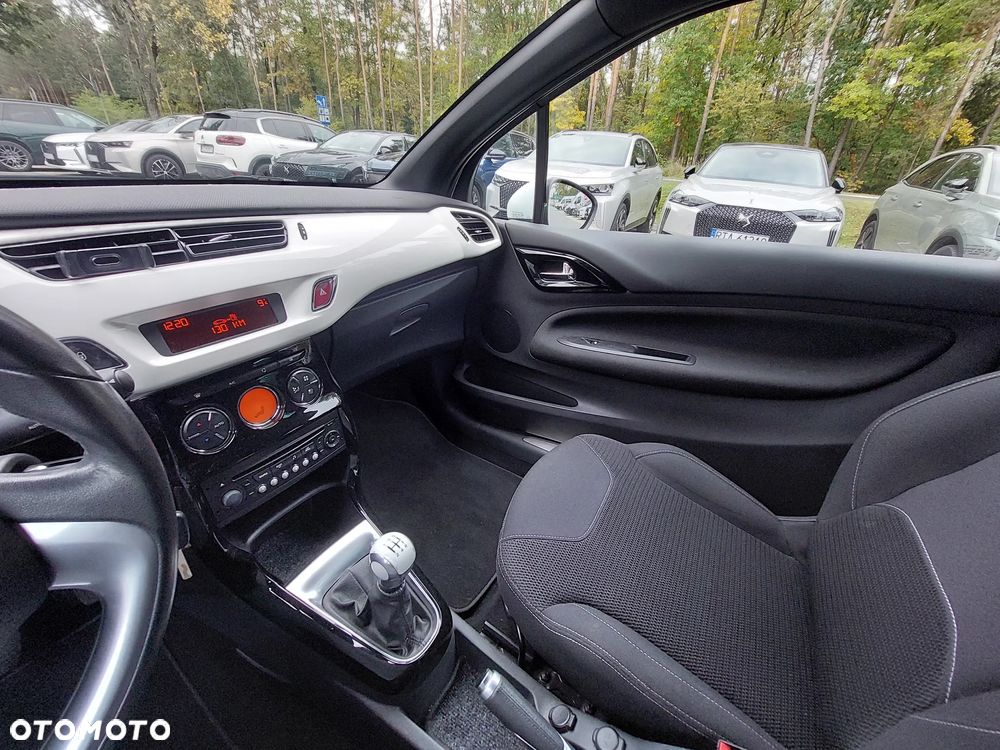 Citroën DS3 1.6 VTi SoChic - 17