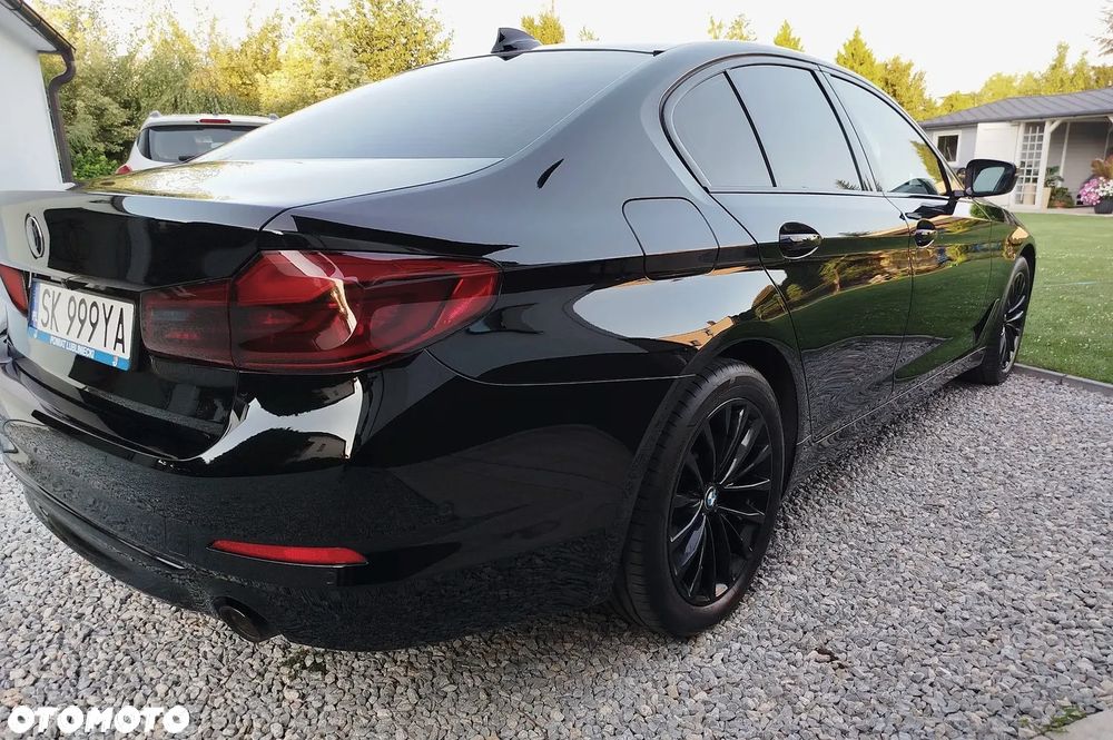 BMW Seria 5 518d Luxury Line sport - 4