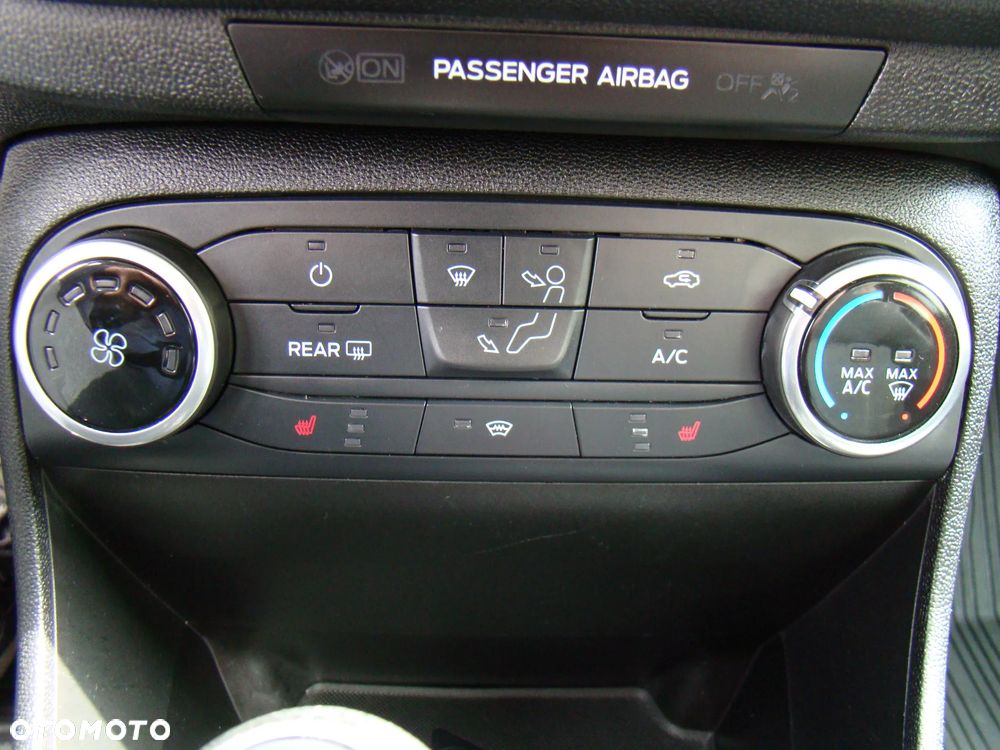 Ford Fiesta 1.1 S&S COOL&CONNECT - 23