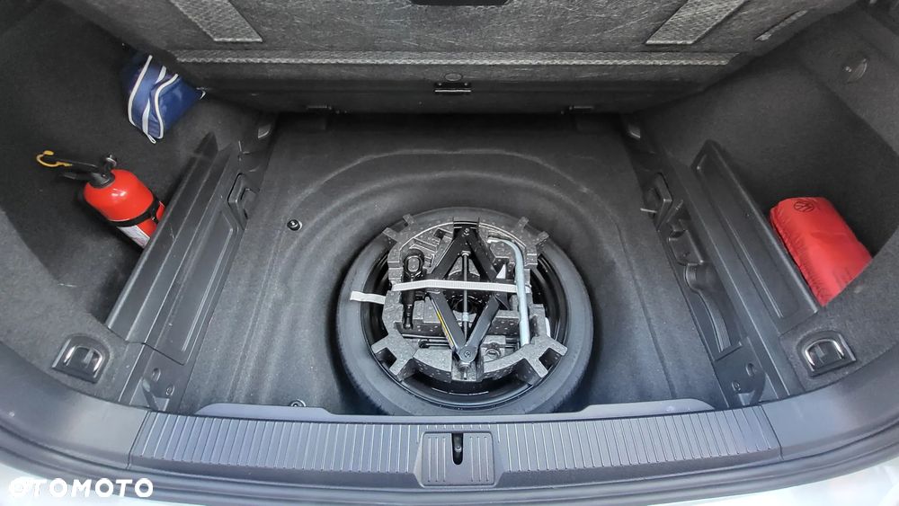 Volkswagen Passat 1.5 TSI EVO Business DSG - 32