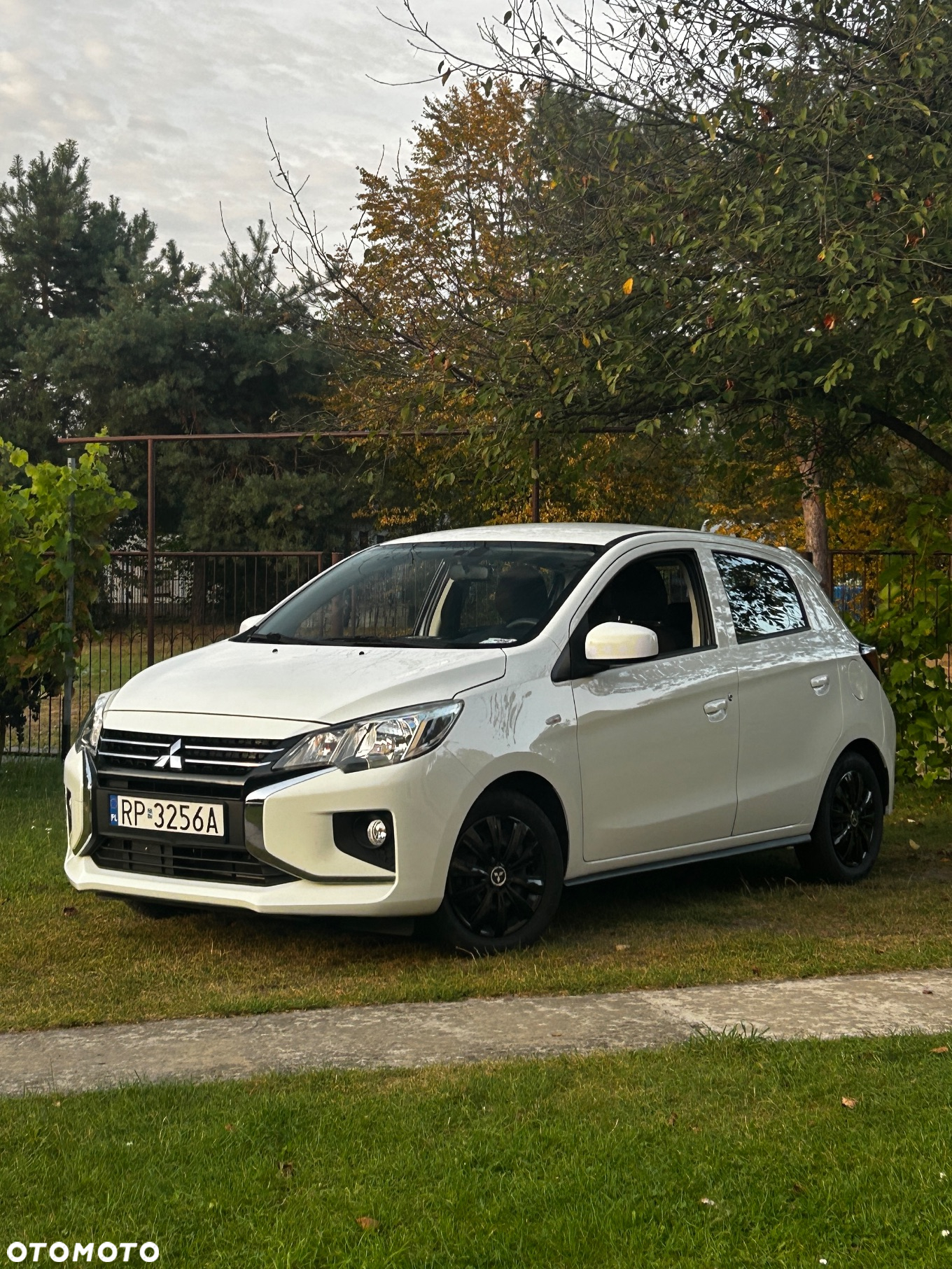 Mitsubishi Space Star - 11