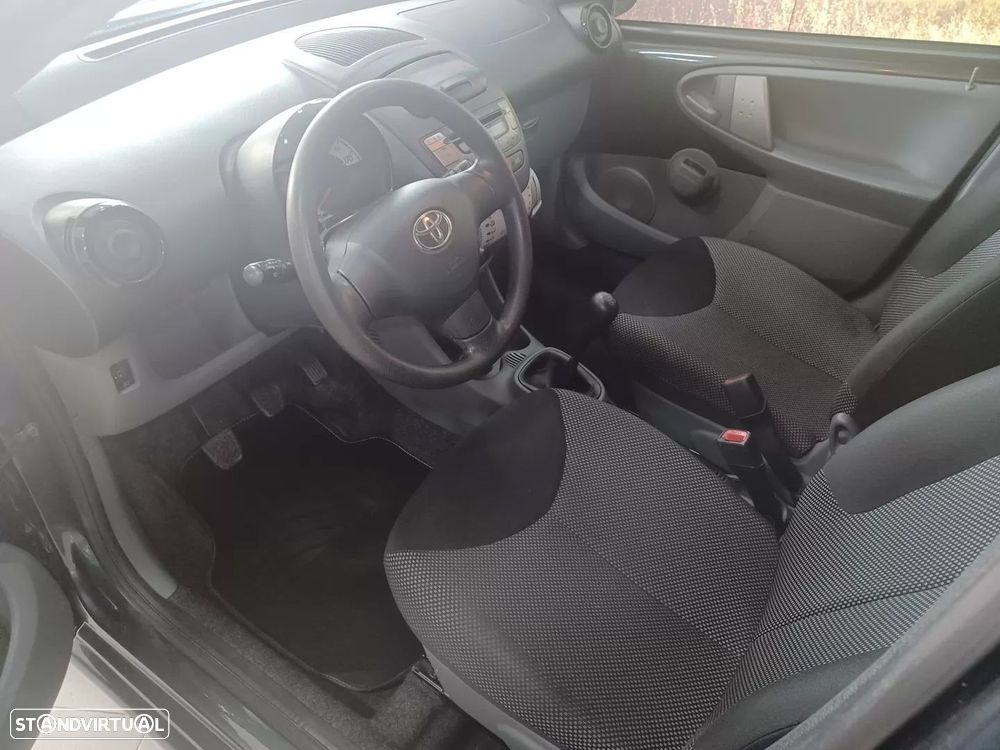 Toyota Aygo 1.0 Power Pack+AC+JLL - 11