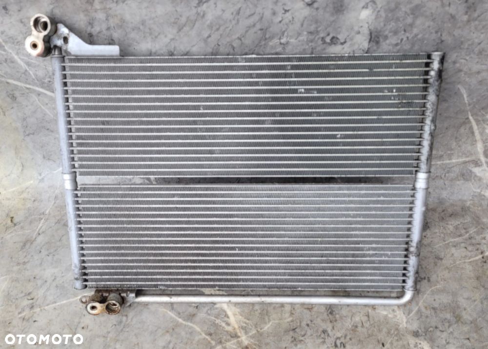 CHŁODNICA OLEJU SILNIKOWEGO BMW E60 E61 E63 E64 7534913 - 1