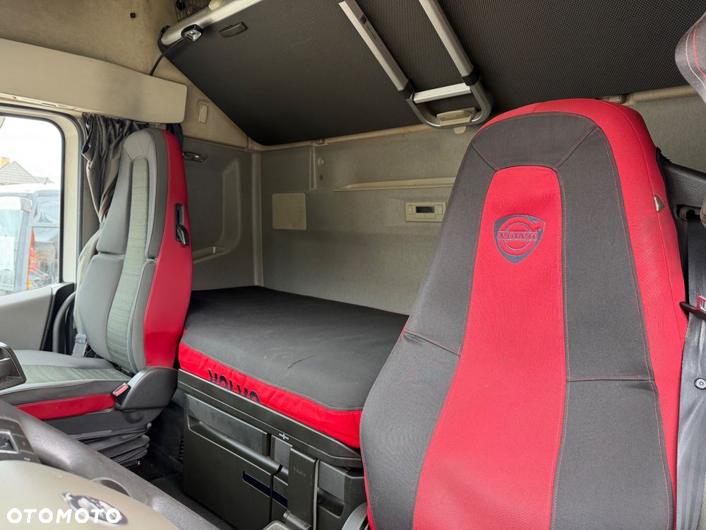 Volvo FH4 / AUTOMAT / POLSKI SALON !! / STANDARD / EURO 6 / 2015 ROK - 26