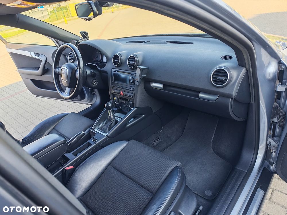 Audi A3 Sportback 2.0 TDI DPF S line Sportpaket (plus) - 14