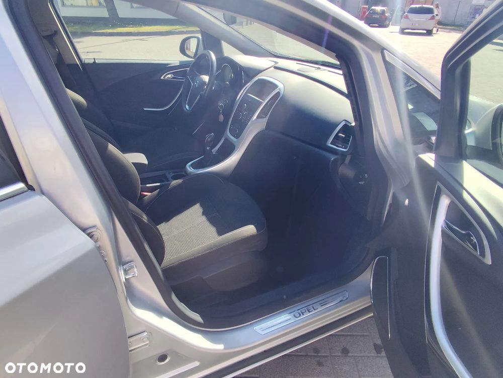 Opel Astra 1.6 Design Edition - 6