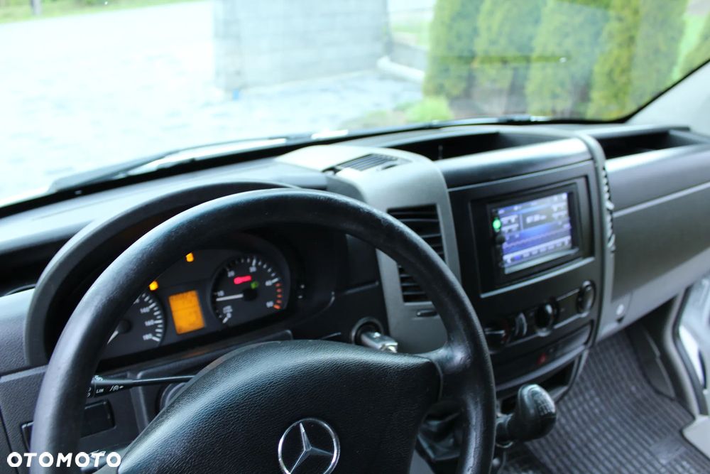 Mercedes-Benz sprinter - 14