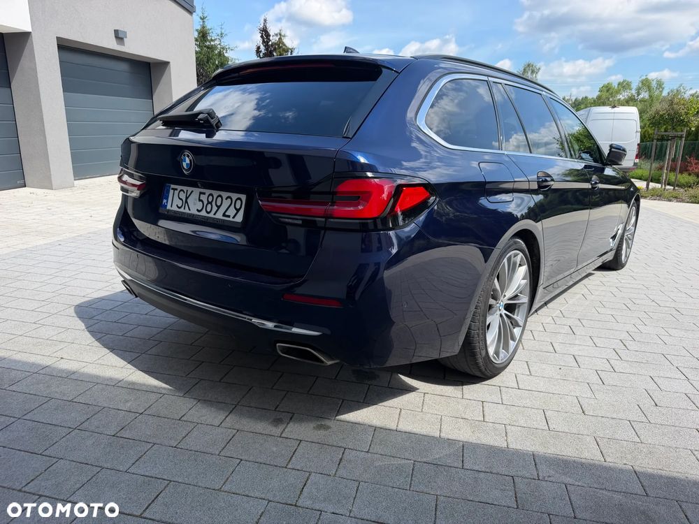 BMW Seria 5 520d xDrive - 4