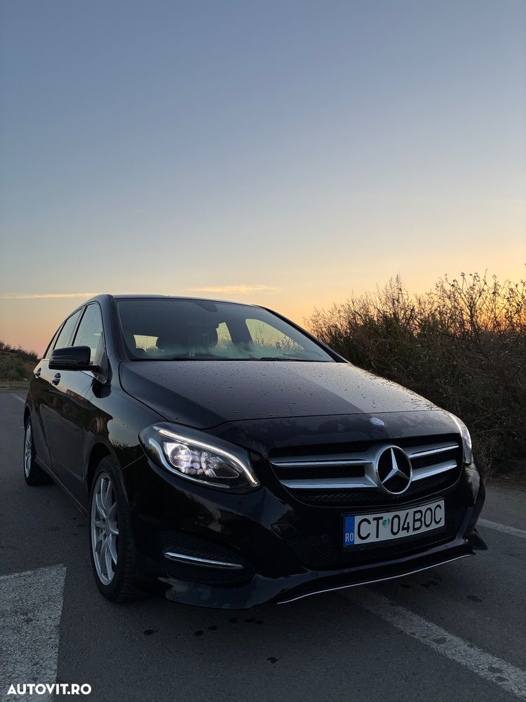 Mercedes-Benz B 180 - 1