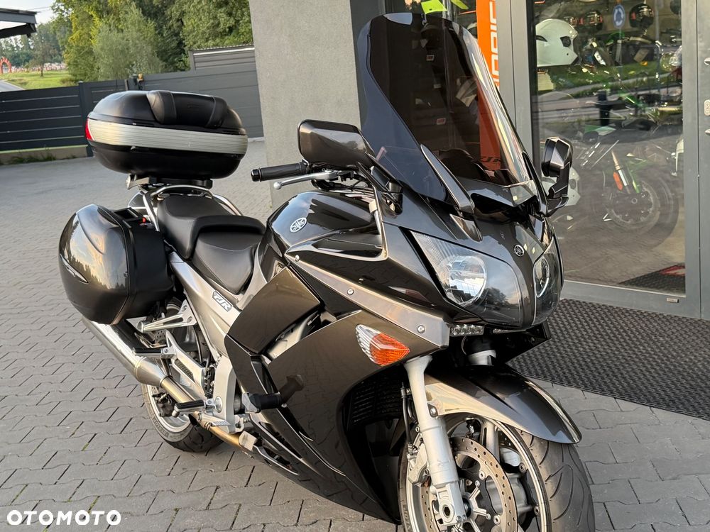 Yamaha FJR - 23