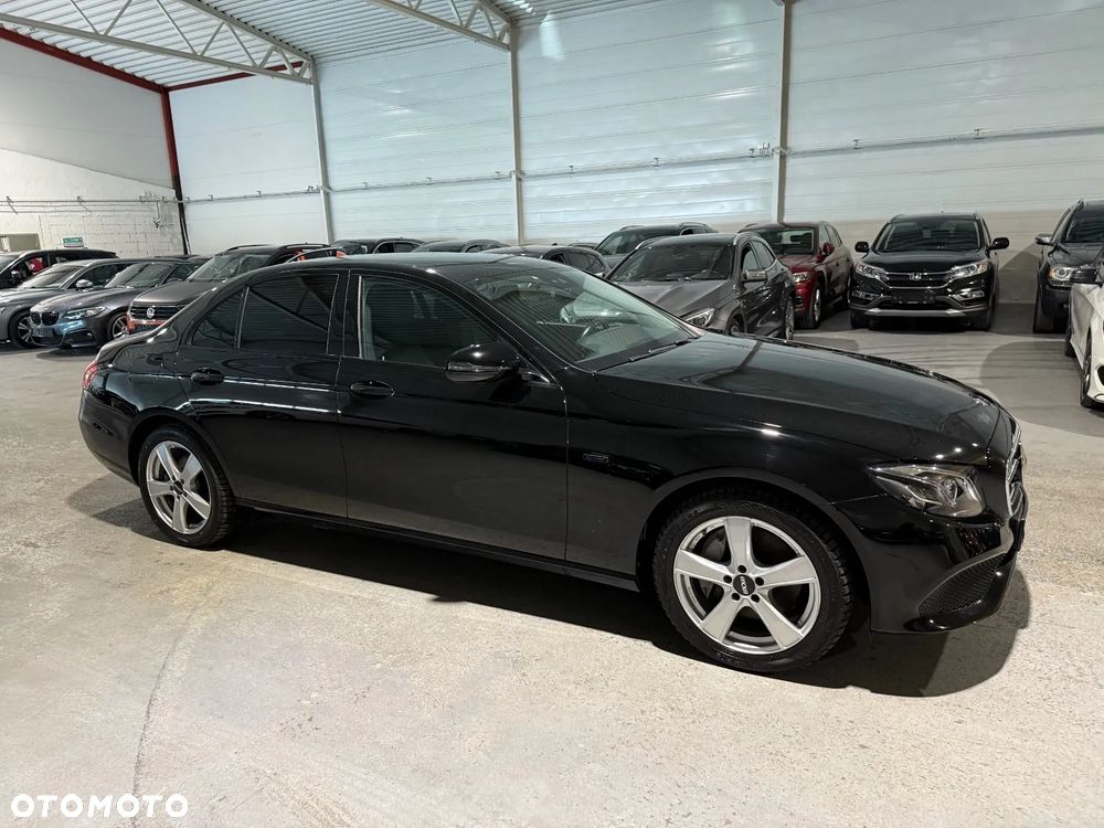 Mercedes-Benz Klasa E 300 - 9