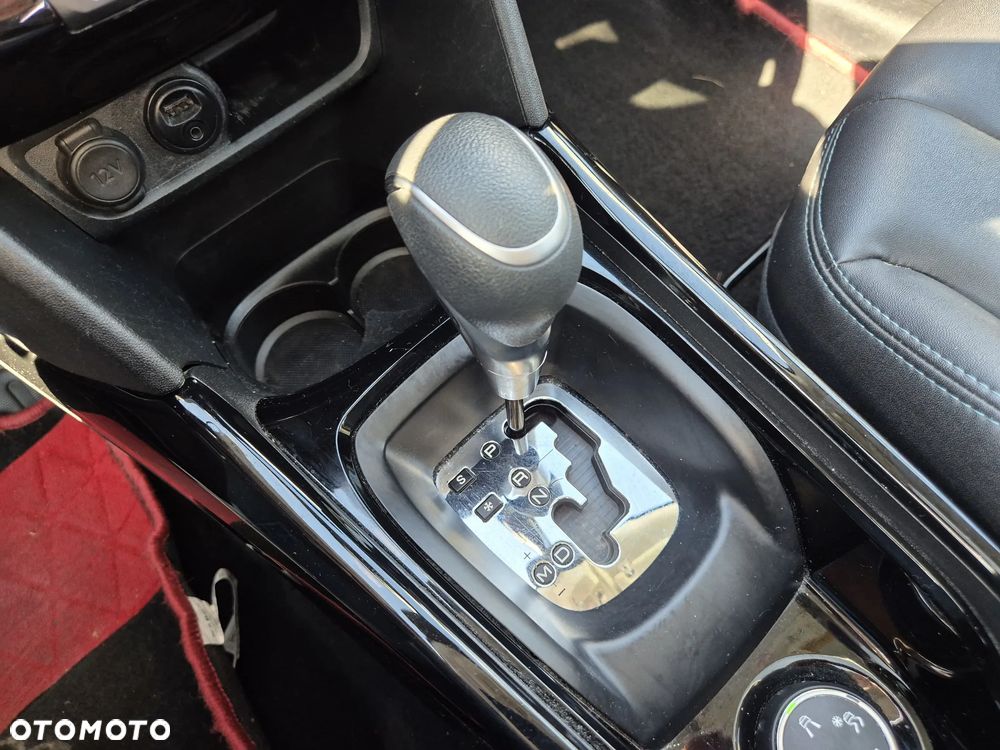Peugeot 2008 PureTech 110 Stop&Start EAT6 Crossway - 28