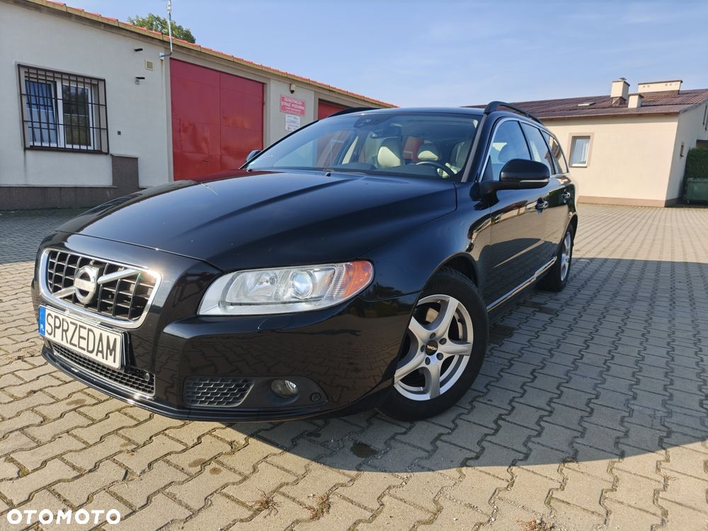Volvo V70 - 1
