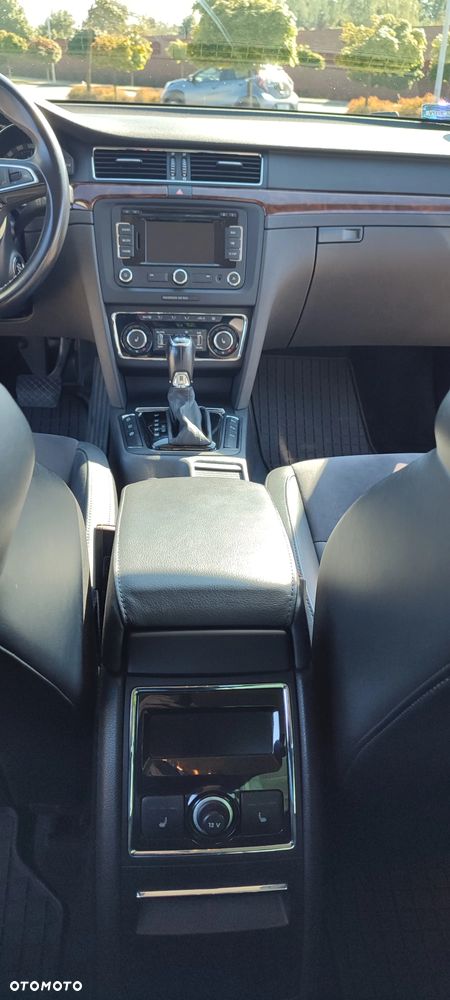 Skoda Superb 2.0 TDI 4x4 Elegance DSG - 15
