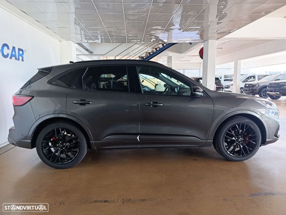 Ford Kuga 1.5 EcoBoost ST-Line X - 4
