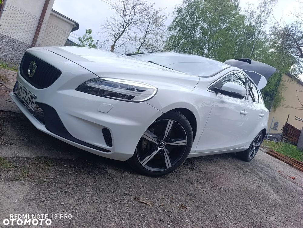 Volvo V40 D3 Geartronic RDesign - 29