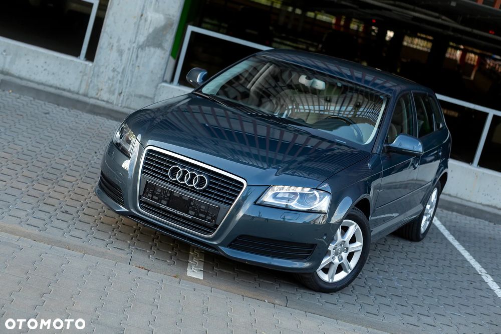 Audi A3 Sportback - 3