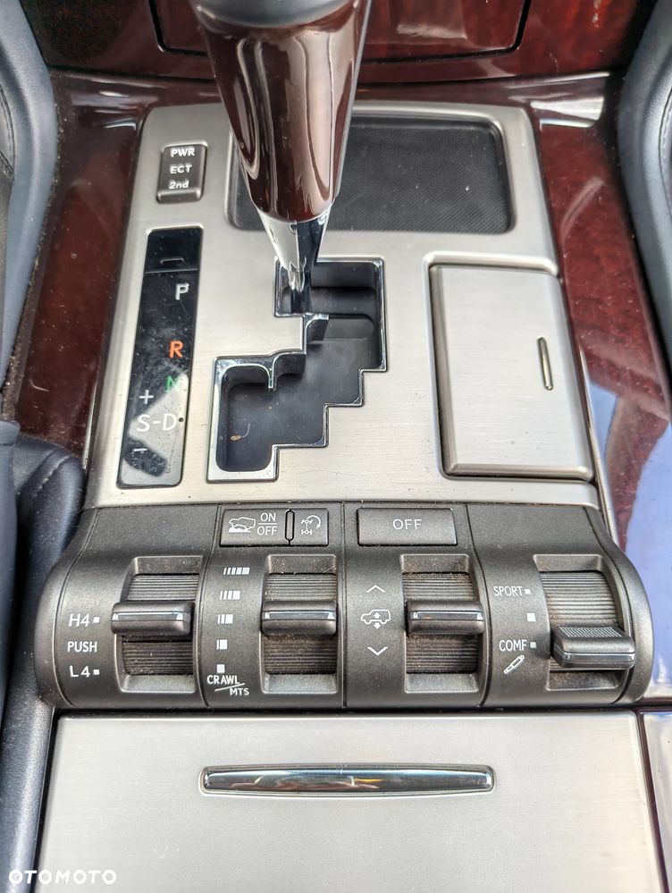 Lexus LX - 18