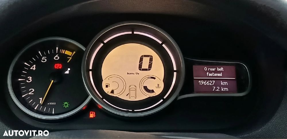 Renault Megane 1.6 16V 110 Expression - 9