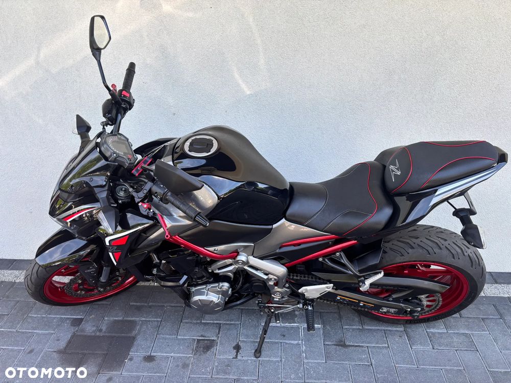 Kawasaki Z 900 - 5