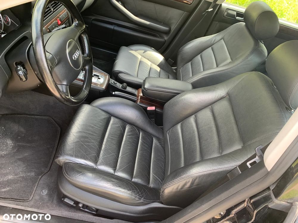 Audi A6 Avant 4.2 Quattro Tiptronic - 14