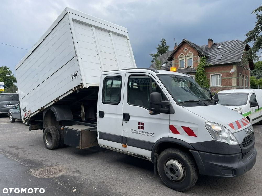 Iveco 70C15 Wywrotka 3-strony Kontener Śmieciarka 6-osób 2013 - 1