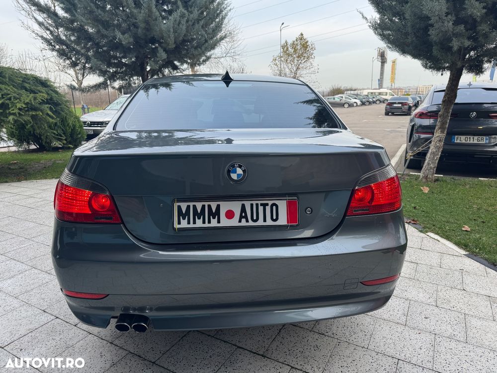 BMW Seria 5 525d Touring Aut. - 16