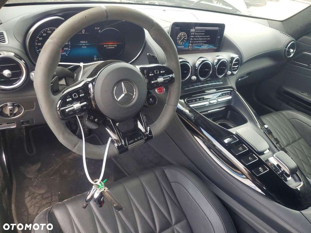 Mercedes-Benz AMG GT - 9