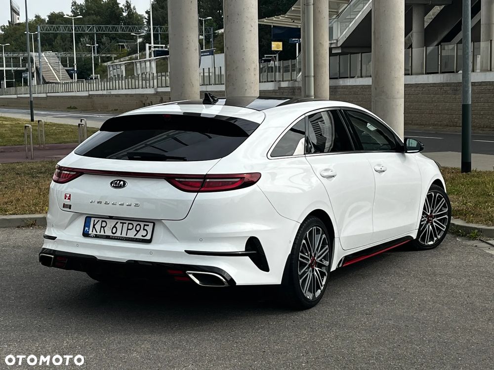 Kia ProCeed - 7